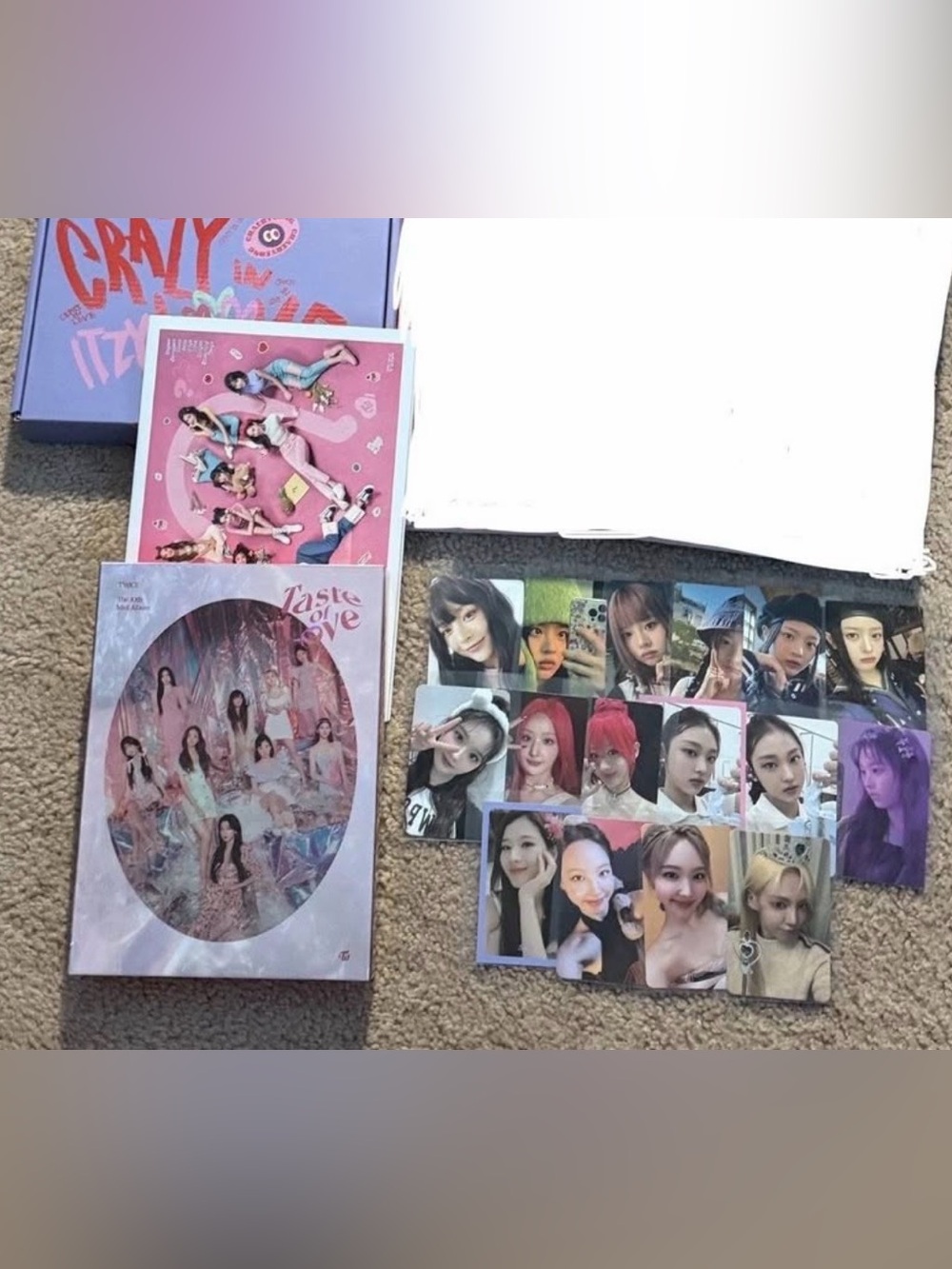 Misc Kpop Girl Group Photocard/Album Bundle LOT (Newjeans, Twice & more)